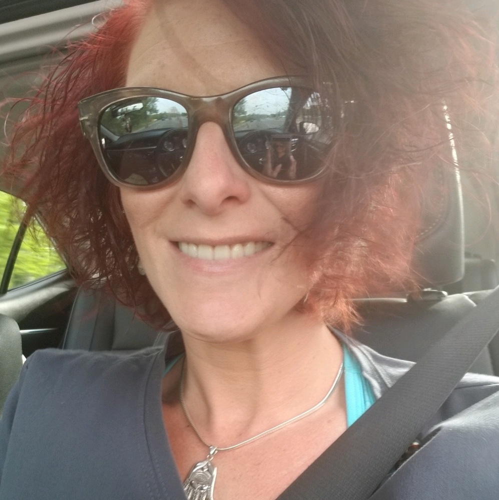 Meet your Posher, Lori